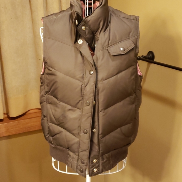 GAP Jackets & Blazers - Gap brown puffy vest